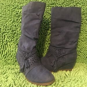 Jessica Simpson suede boot